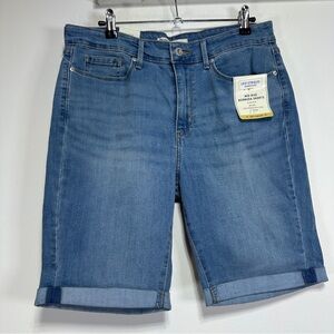 Levi Strauss Mid Rise Bermuda Denim Shorts Light Wash Slim Fit Size 10 NWT